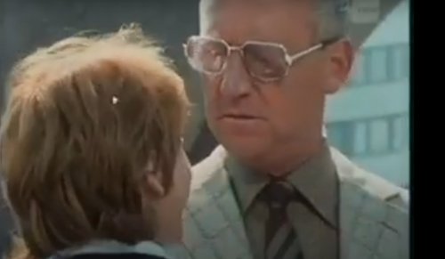 Albert Rabes et Alfred Rabes "Ali" dans l'épisode "L'imposture" de la série Inspecteur Derrick