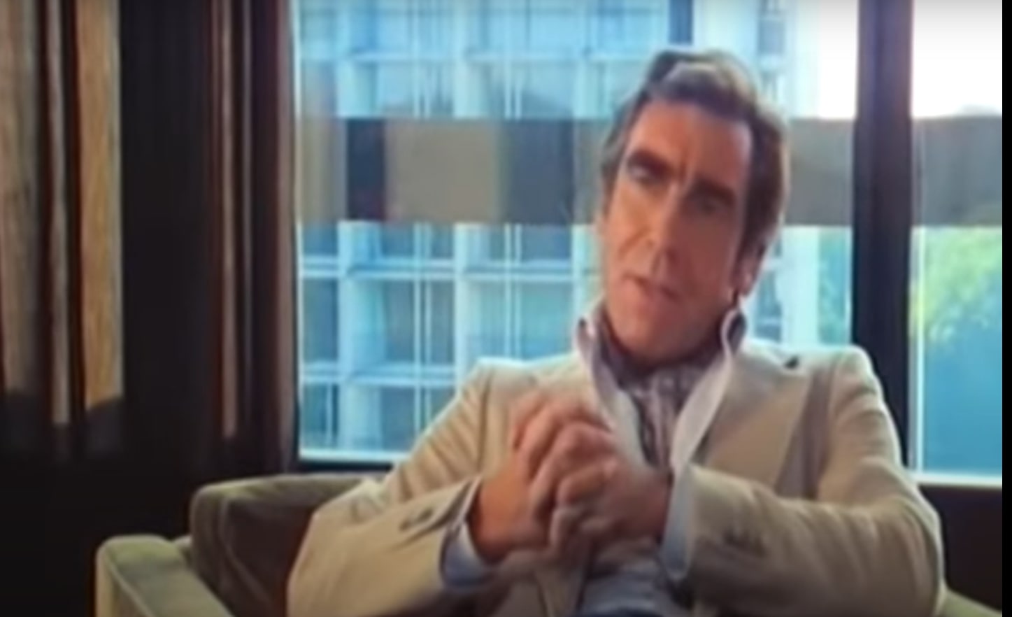 Jürgen Goslar dans l'épisode "Le photographe" de la série Inspecteur Derrick