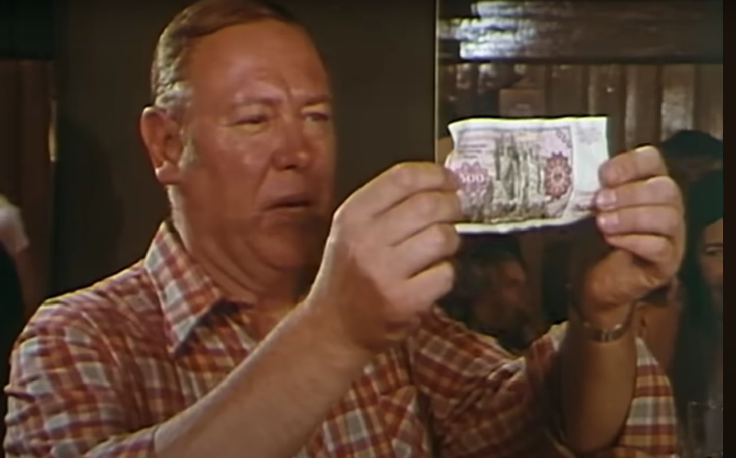 Sepp Wäsche dans l'épisode "L'as de carreau" de la série Inspecteur Derrick.