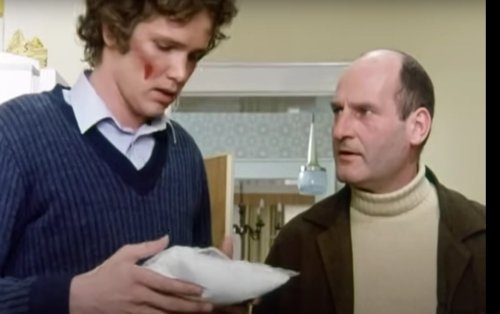 Ekkehardt Belle et Friedrich G. Beckhaus dans l'épisode "Le prix de la mort" de la série Inspecteur Derrick