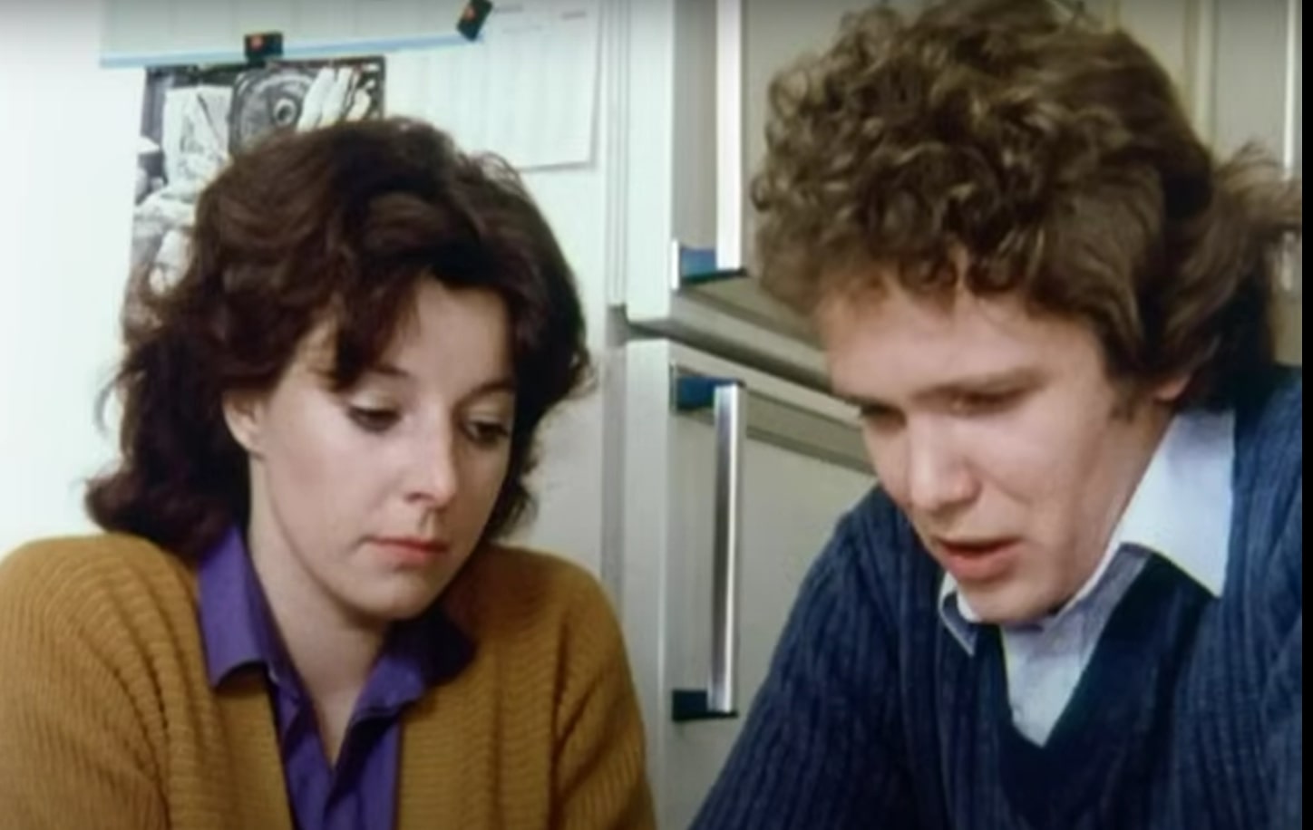Monika Baumgartner et Ekkehardt Belle dans l'épisode "Le prix de la mort" de la série Inspecteur Derrick