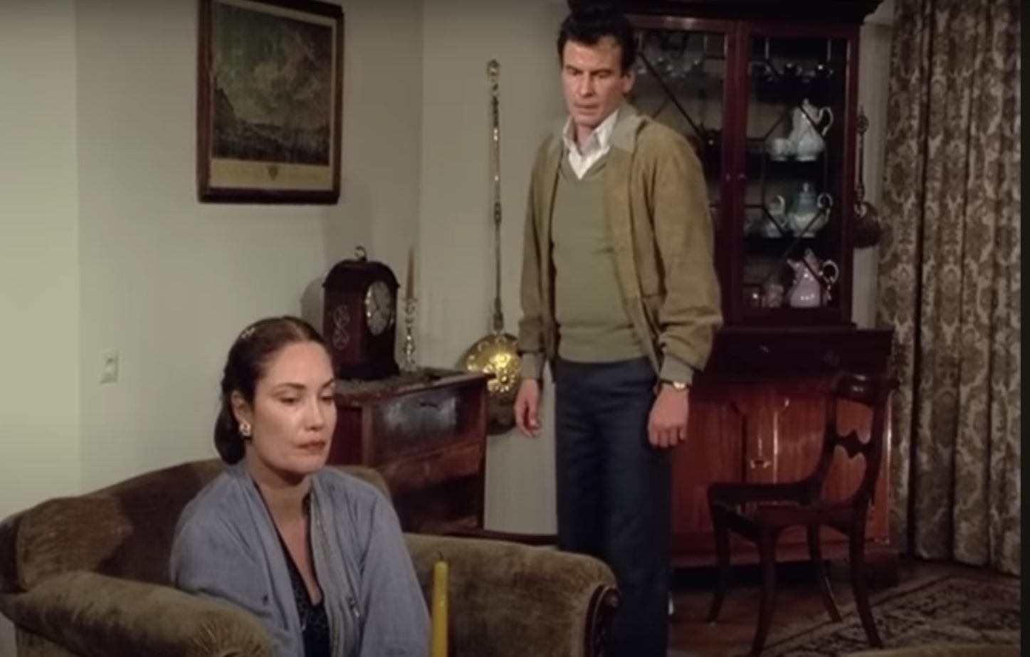 Ellen Schwiers et Horst Buchholz dans l'épisode "La tentative" de la série Inspecteur Derric