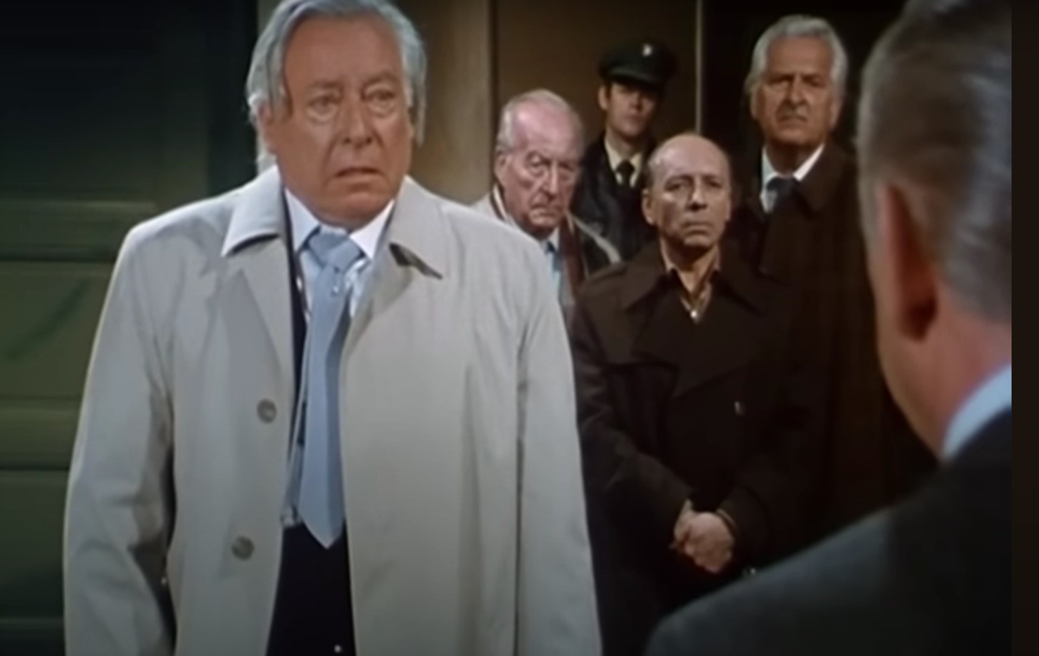 Hans Caninenberg dans l'épisode "L'heure du crime" de la série Inspecteur Derrick
