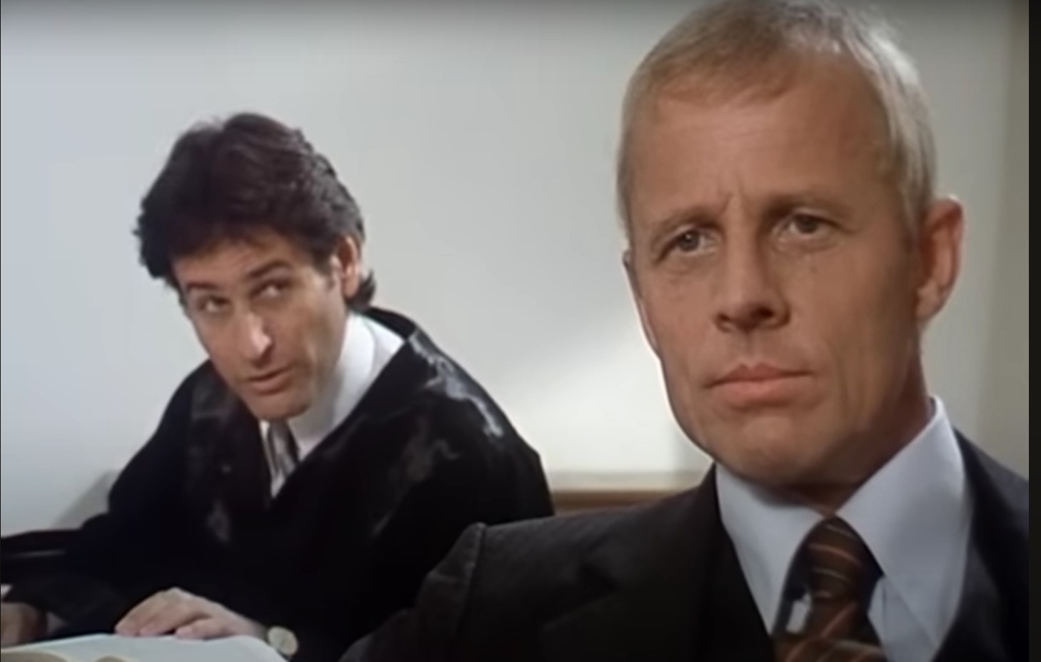 Rolf Becker dans l'épisode "L'heure du crime" de la série Inspecteur Derrick
