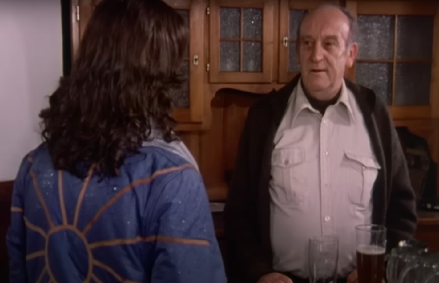 Uwe Dallmeier dans l'épisode "Parfum d'enfer" de la série Inspecteur Derrick