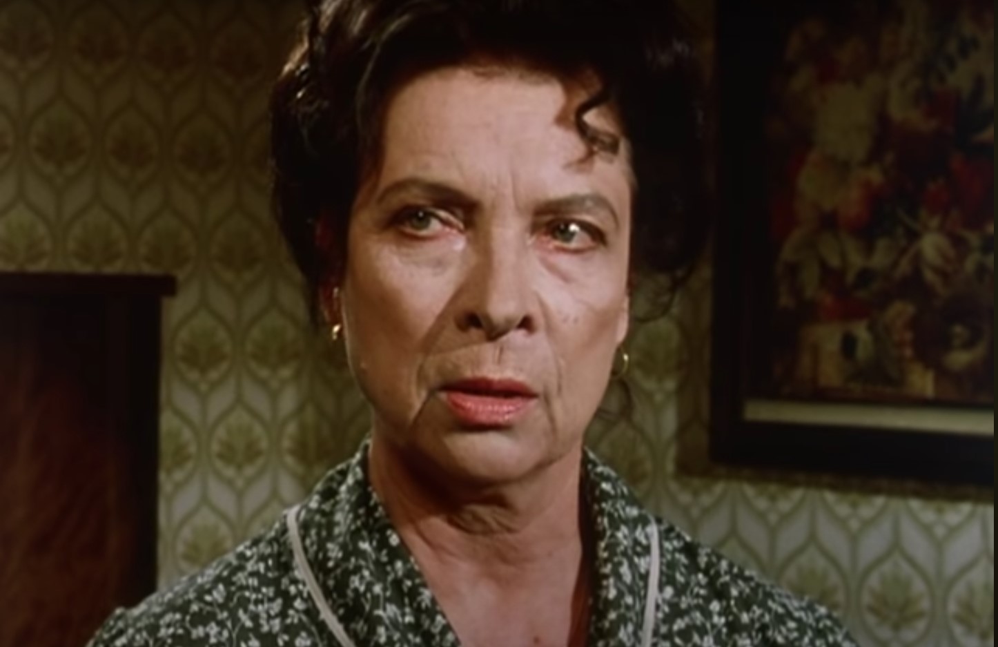 Agnes Fink dans l'épisode "Un événement pas banal" de la série Inspecteur Derrick