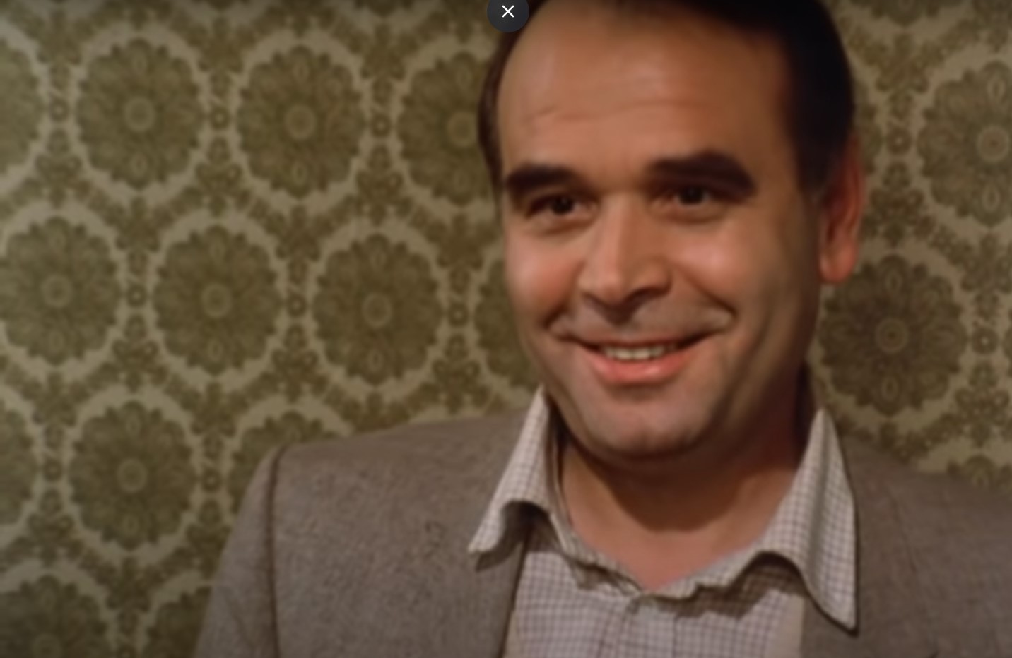Edwin Marian dans l'épisode "L'homme de Kiel" de la série Inspecteur Derrick